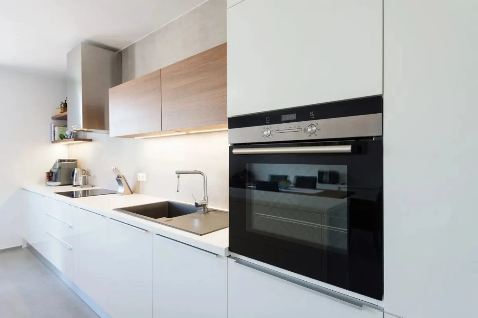 Aménagement fonctionnel et esthétique de votre espace cuisine | MRHE Services