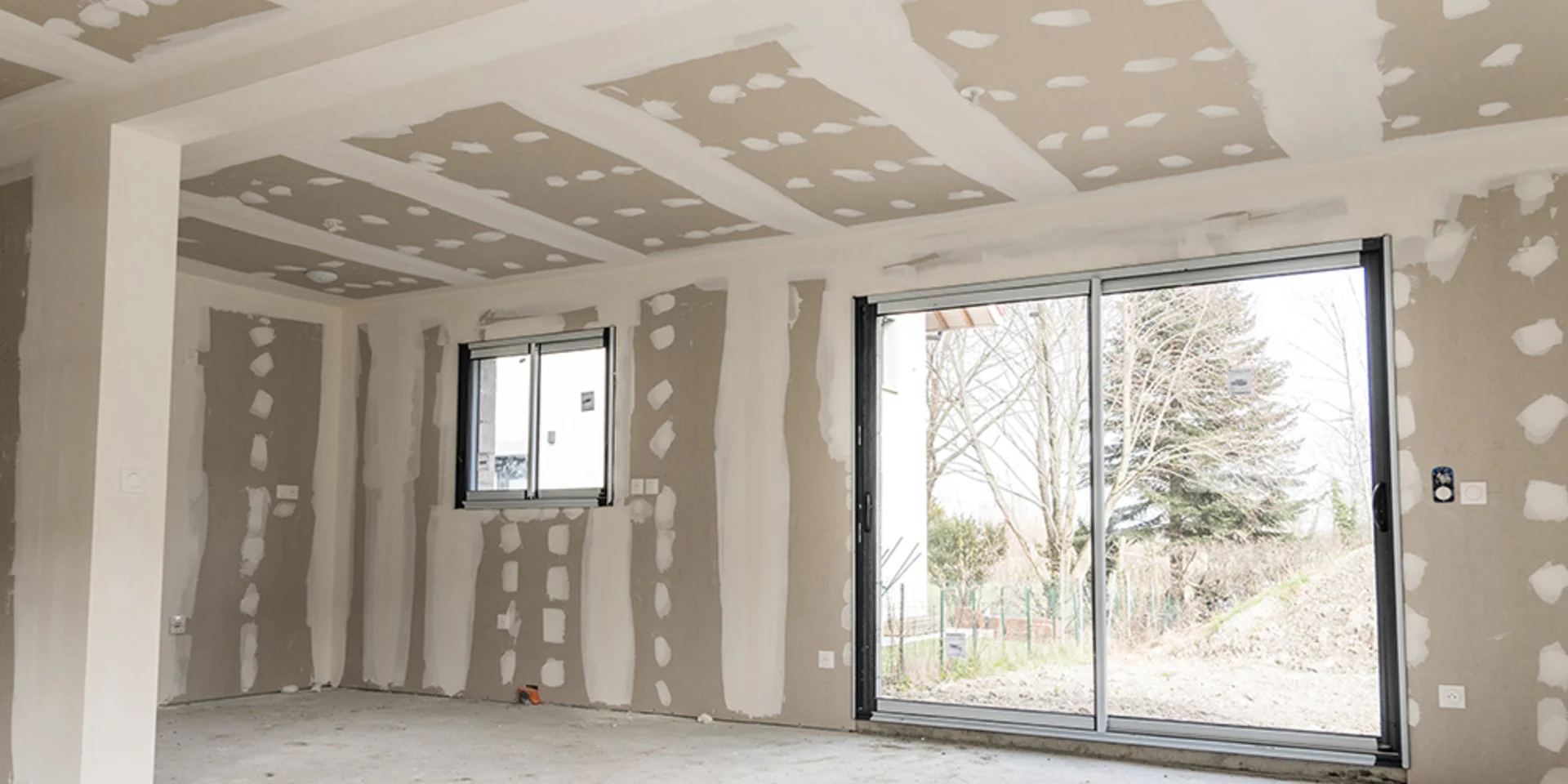 Aménagement Intérieur & Cloisons - MRHE Services